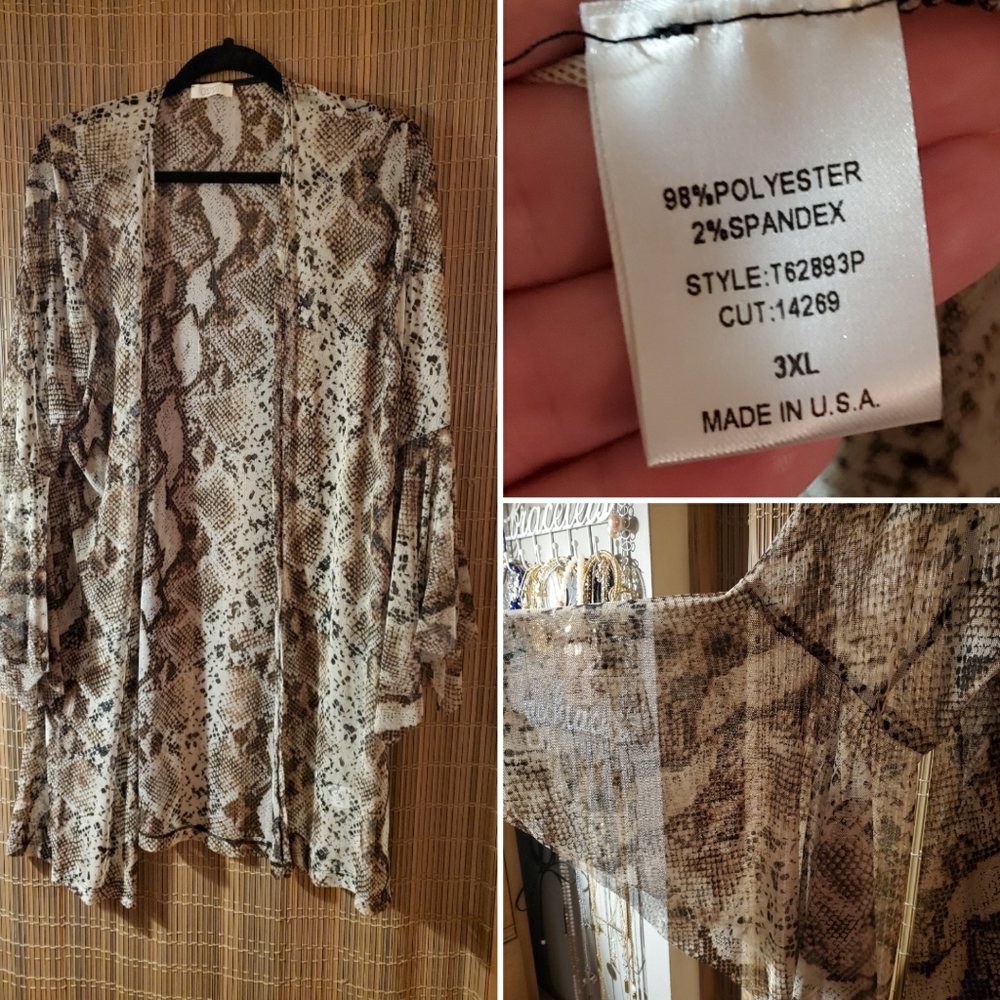 Boutique snakeskin print open kimono